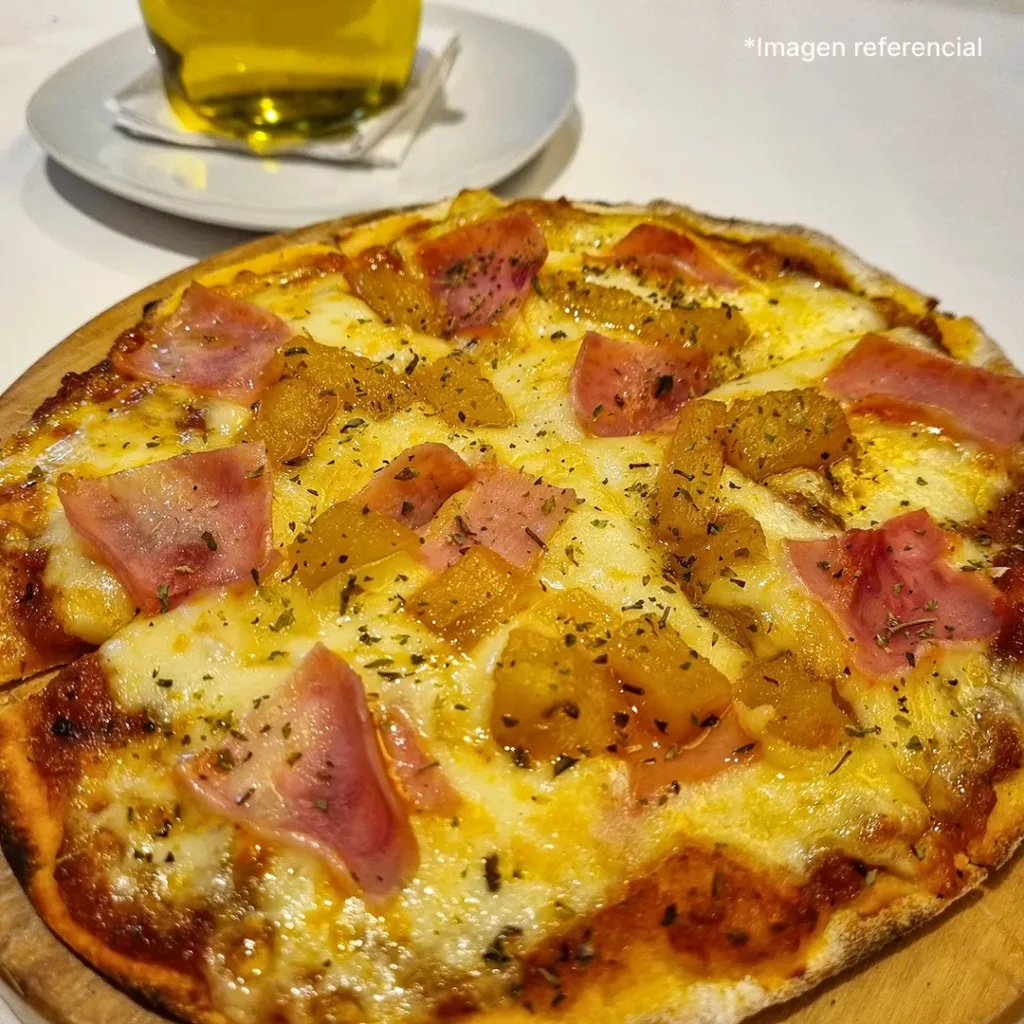 Sabores que conquistan, masa crocante, salsa casera la pizza ideal para ti en la Bistecca Buffet Ilimitado Lima